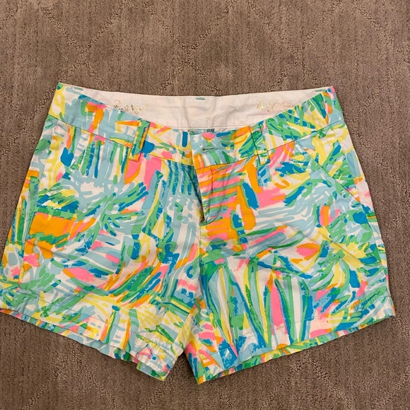 Lilly Pulitzer Pants - Lily Pulitzer Callahan shorts, size 4, 5 inch inseam